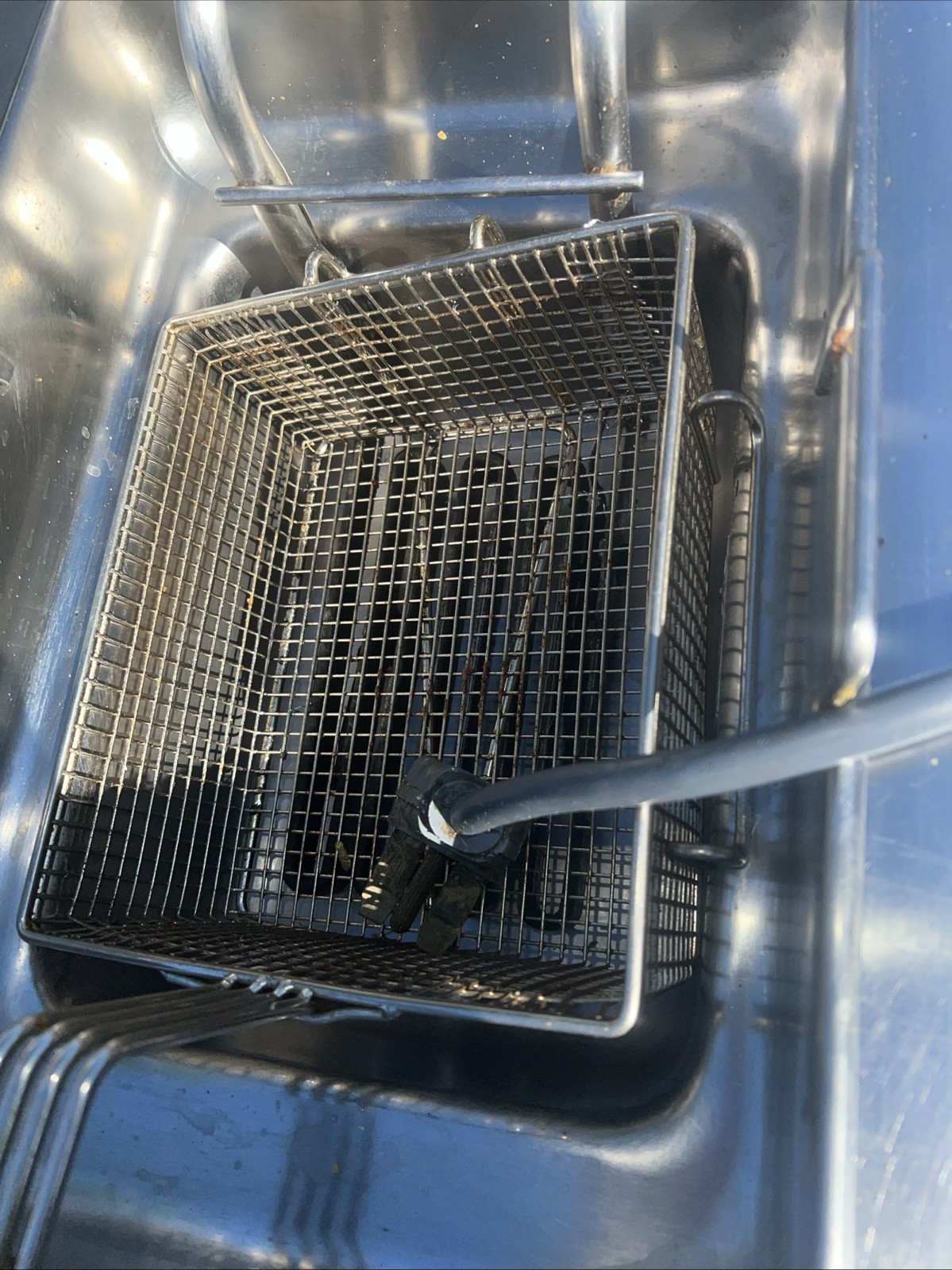 Wells F-49 Countertop 15lb Low Wattage Single Basket Electric Fryer #03