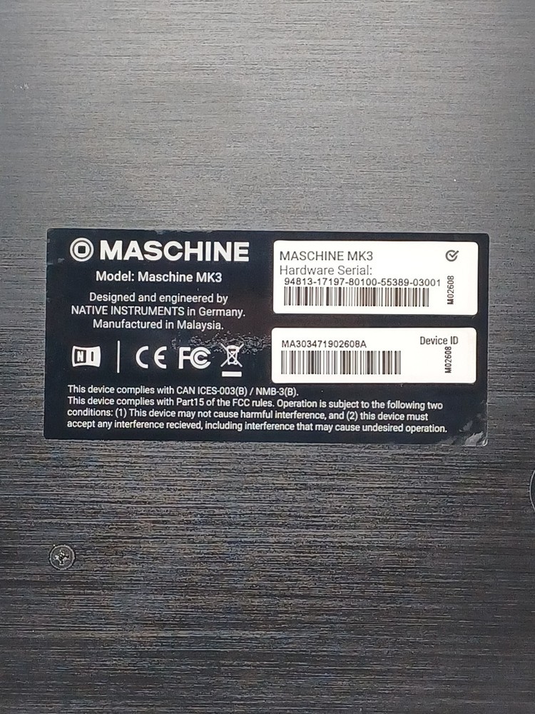 Native Instruments Maschine Mk3 Hardware Performance Instrument