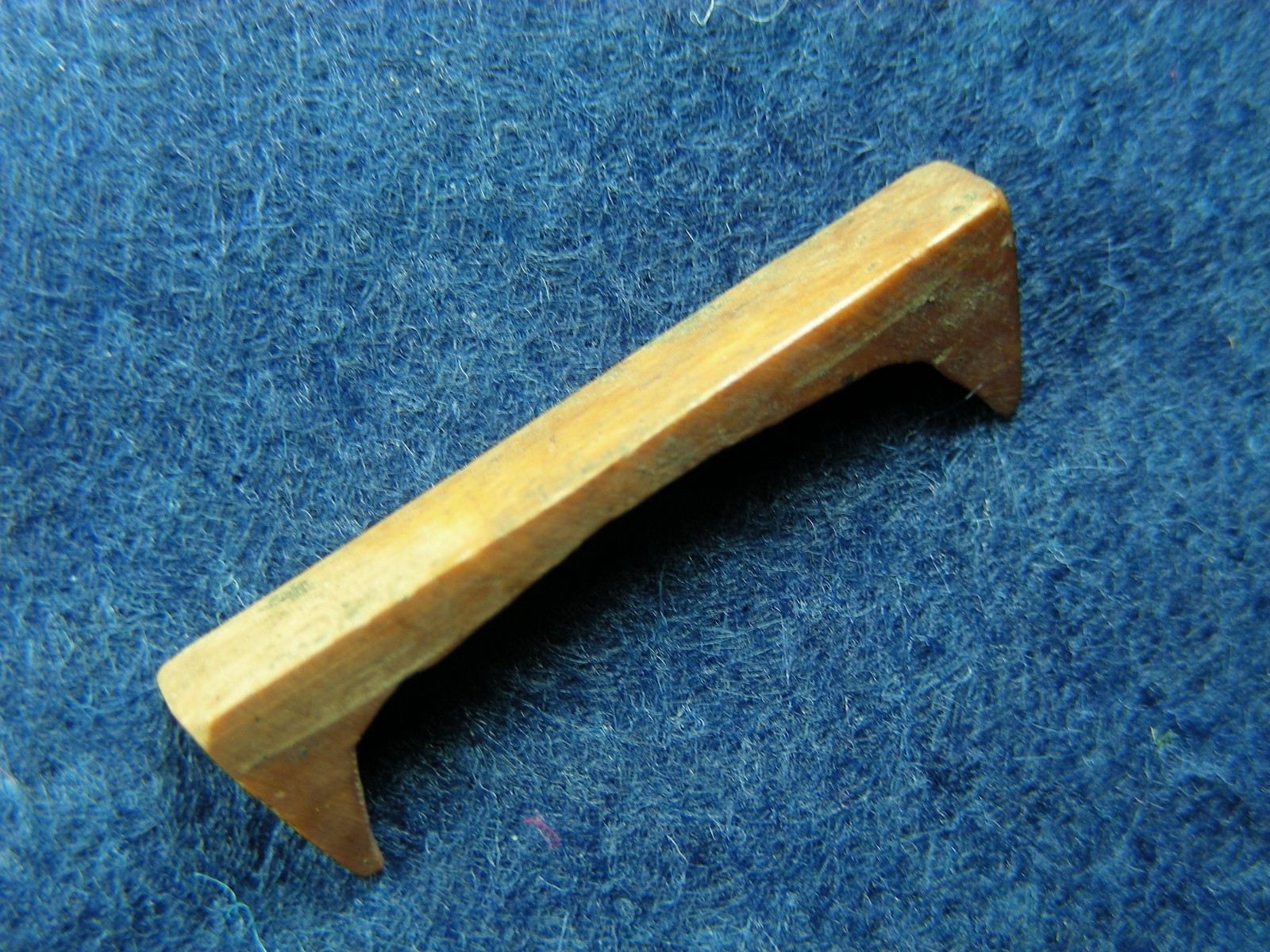 BONE TOOL OR ORNAMENT 1-1/2" ALASKA Authentic Indian Artifacts