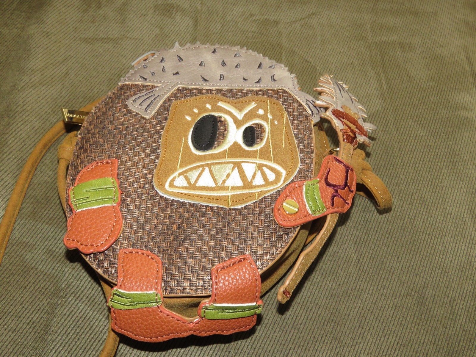 Danielle Nicole Disney Moana Kakamora Crossbody Bag Purse Rare find