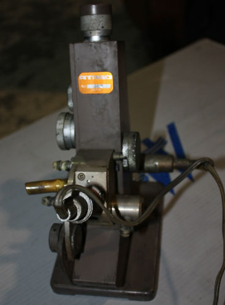 Atago Benchtop Abbe refractometer and light source