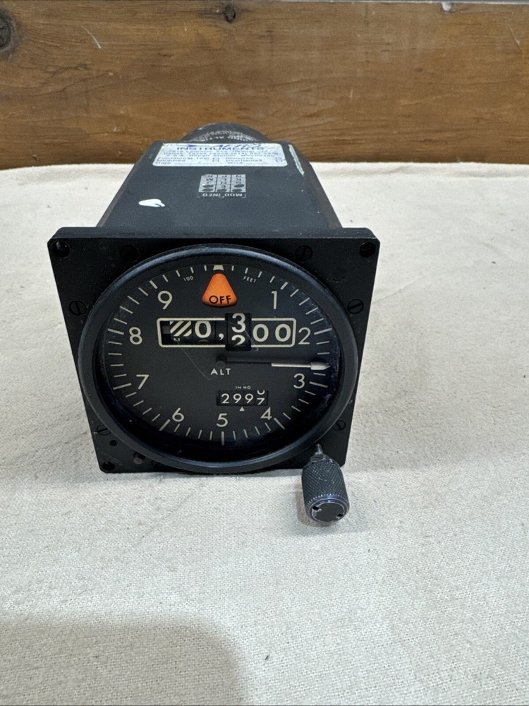 ENCODING ALTIMETER 519-22702-033 Intercontinental Dynamics Corp 35K Ft