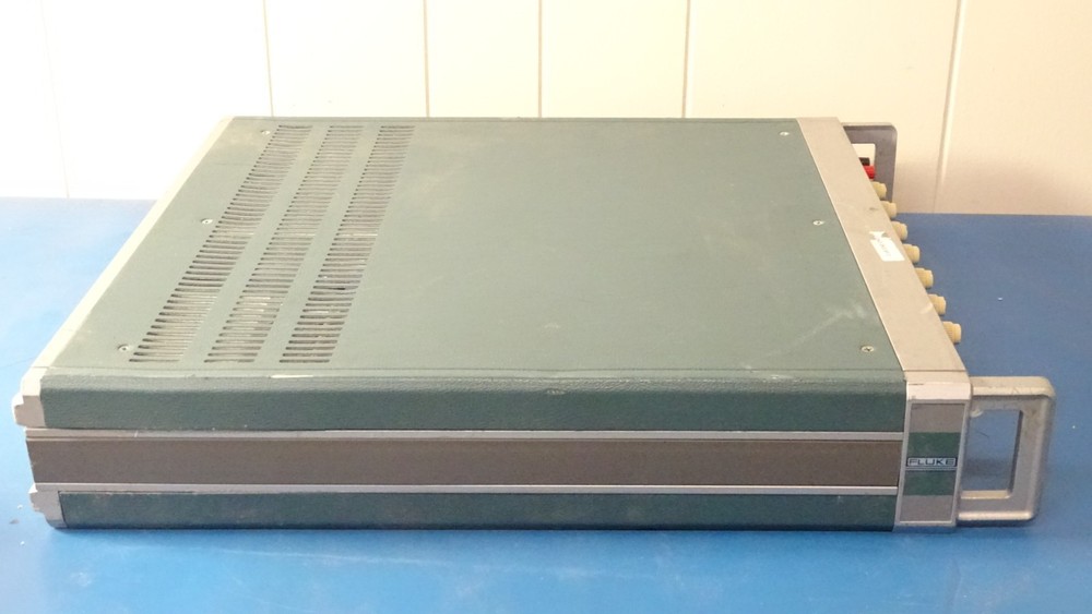 Fluke 343A DC Voltage Calibrator