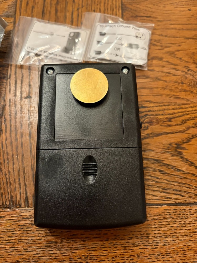 AlphaLab Surface DC Voltmeter SVM2