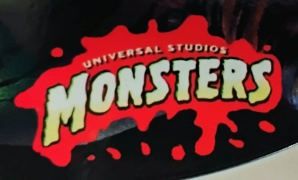 Universal Monster Bash Pinball Metal Wall Decor Display Topper Dracula Wolfman