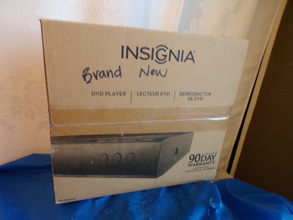 Insignia NS-D16OA14 DVD/CD Player w/Remote - NIB