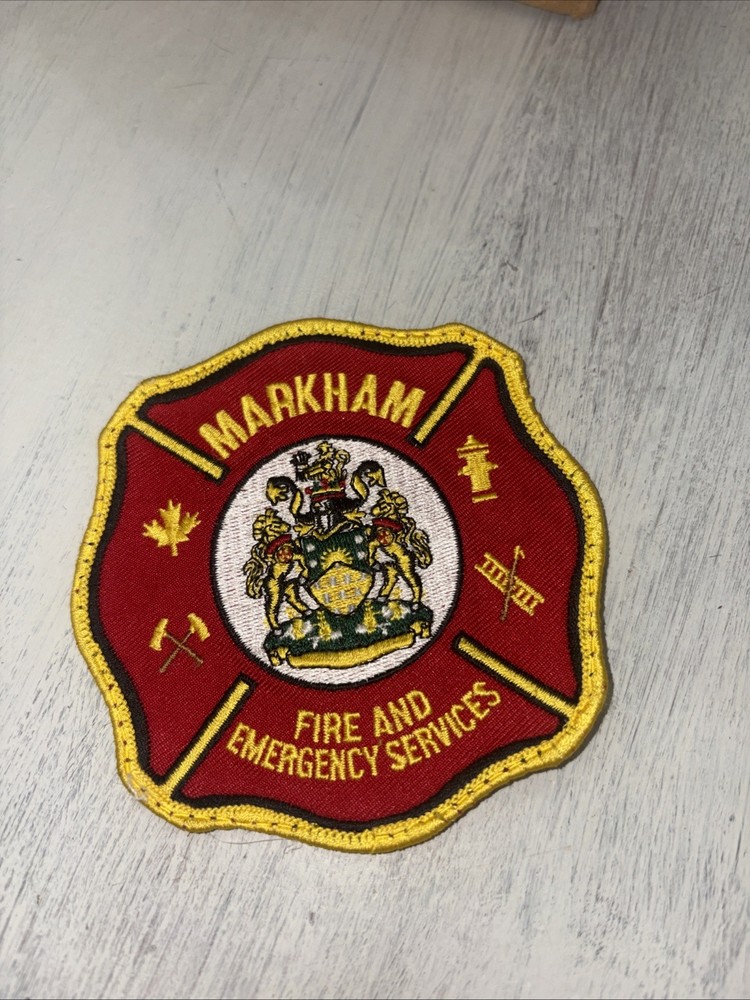MARKHAM  ONTARIO  CANADA  ( GOLD BORDER )  4"  FIRE DEPT. PATCH #468
