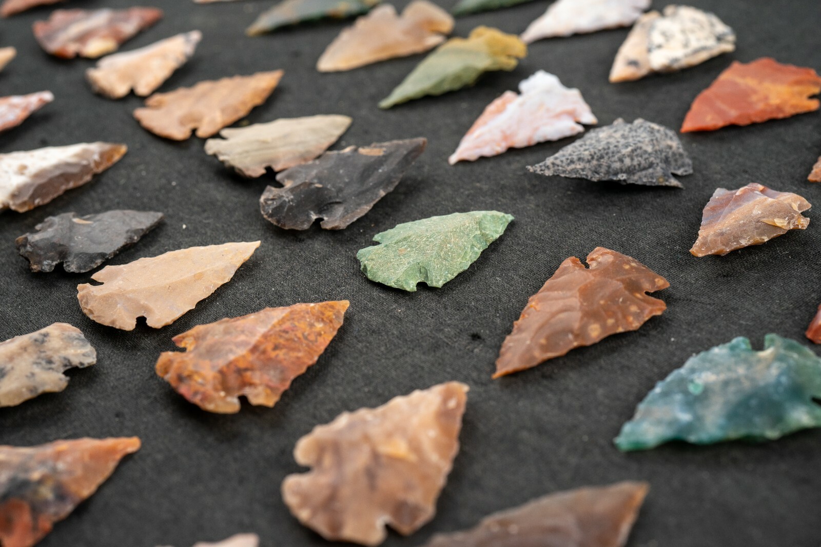 *** 50 PC Lot Flint Arrowhead OH Collection Project Spear Points Knife Blade ***