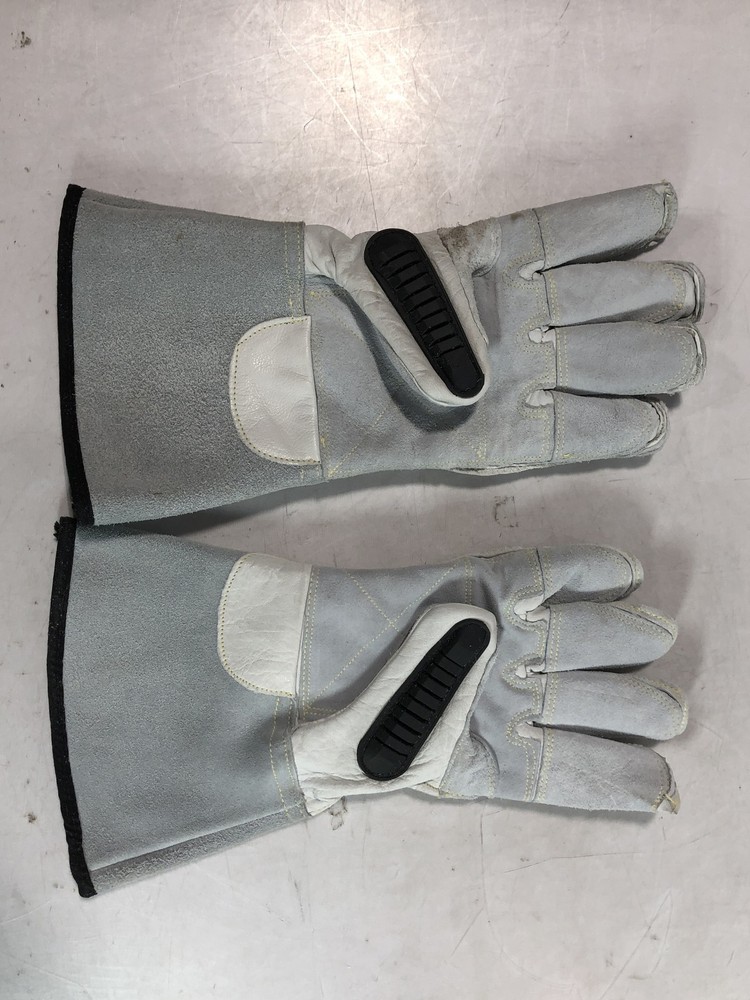 A6 Cut Work Gloves Size 3X Leather Protective Hand Gear Pair
