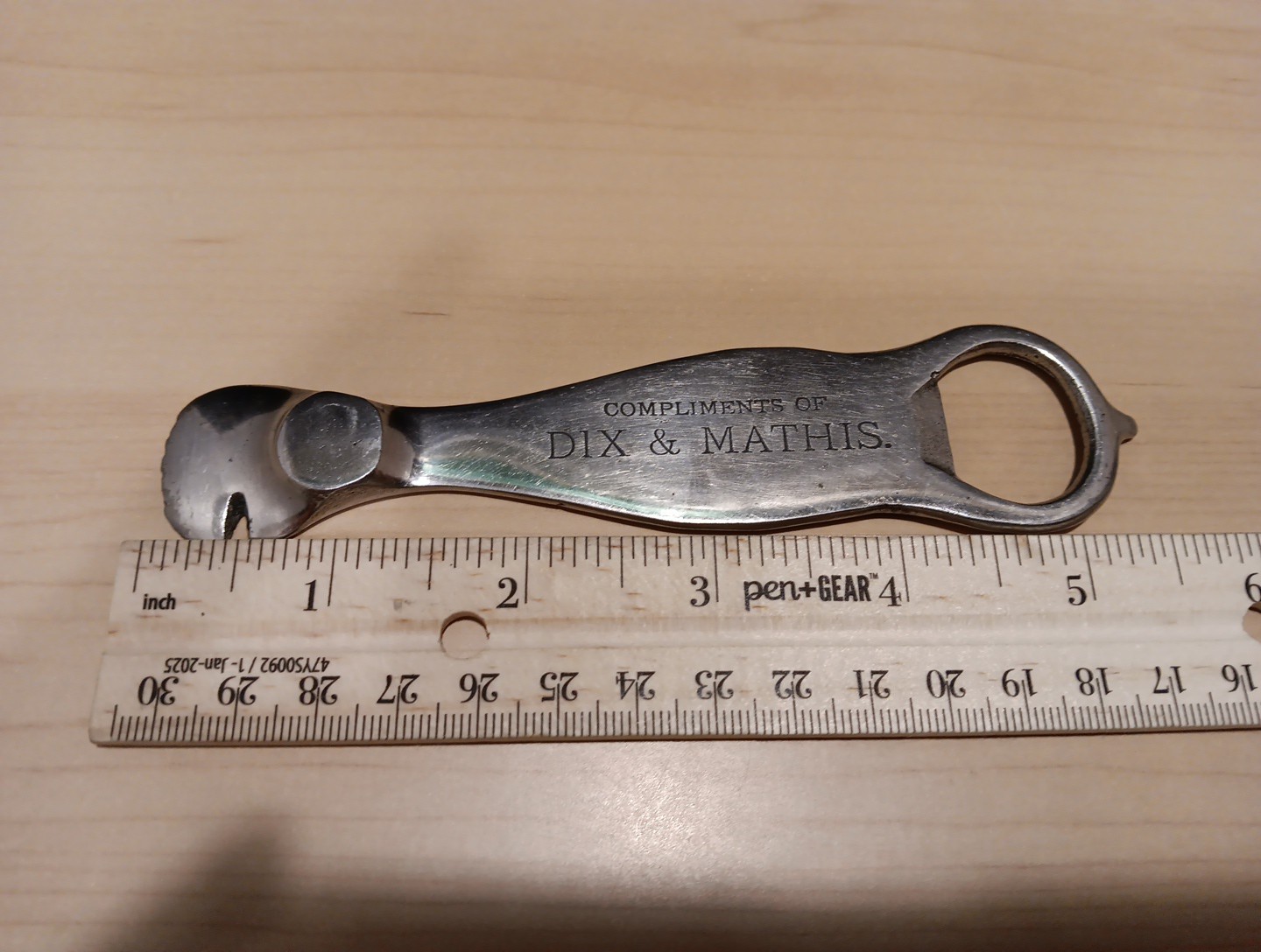 Virginia Harned Havana Cigars Dix & Mathis Cigar Box & Bottle Opener Tool