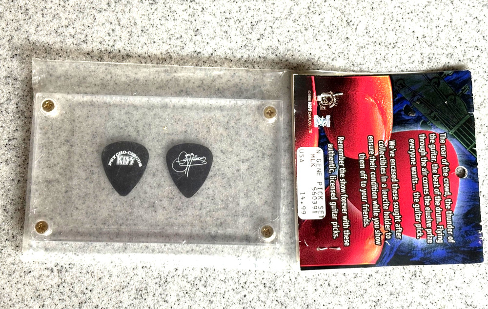 KISS Guitar Pick GENE SIMMONS Psycho Circus Spencers 1998 Vintage Kiss