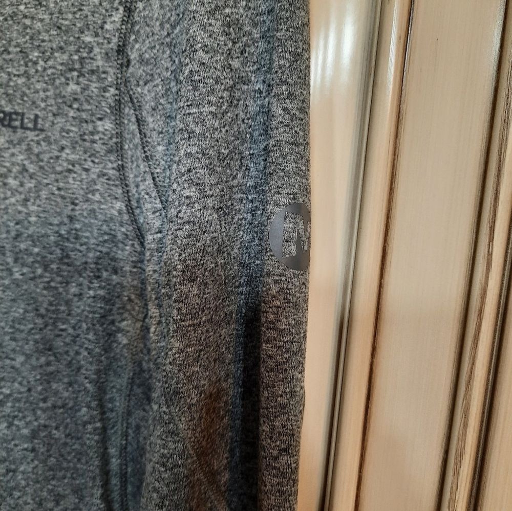 Grey Merrell Quarterzip - Size Small