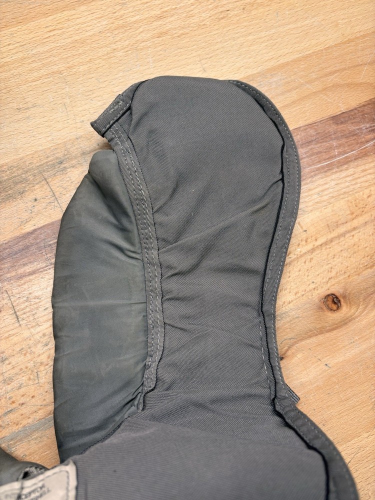 GENUINE USGI ACU DIGITTAL YOKE AND COLLAR PROTECTOR W/ INSERTS SIZE MEDIUM