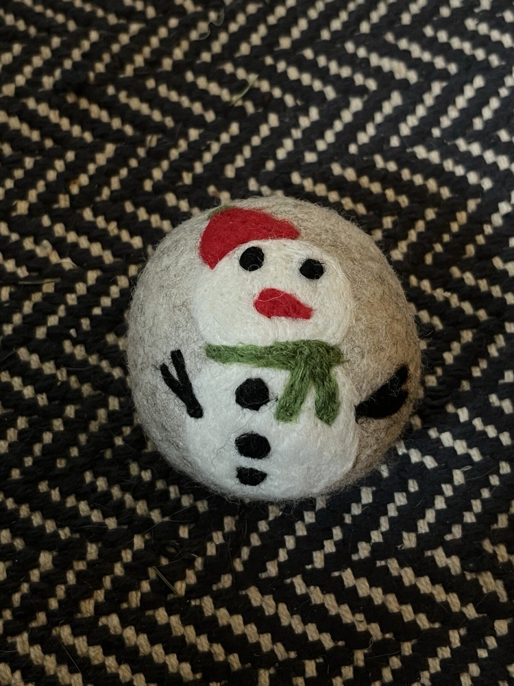 2 Felt Dryer Balls