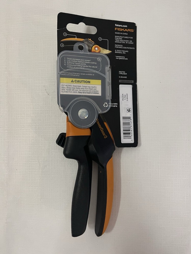 Fiskars (P552) PowerGear2 3/4” Titanium Blade Coating Pruner