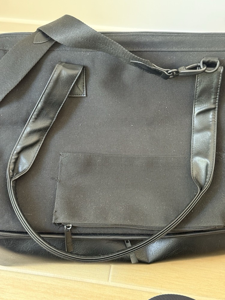 BEIS Weekender Bag In Black (see description)