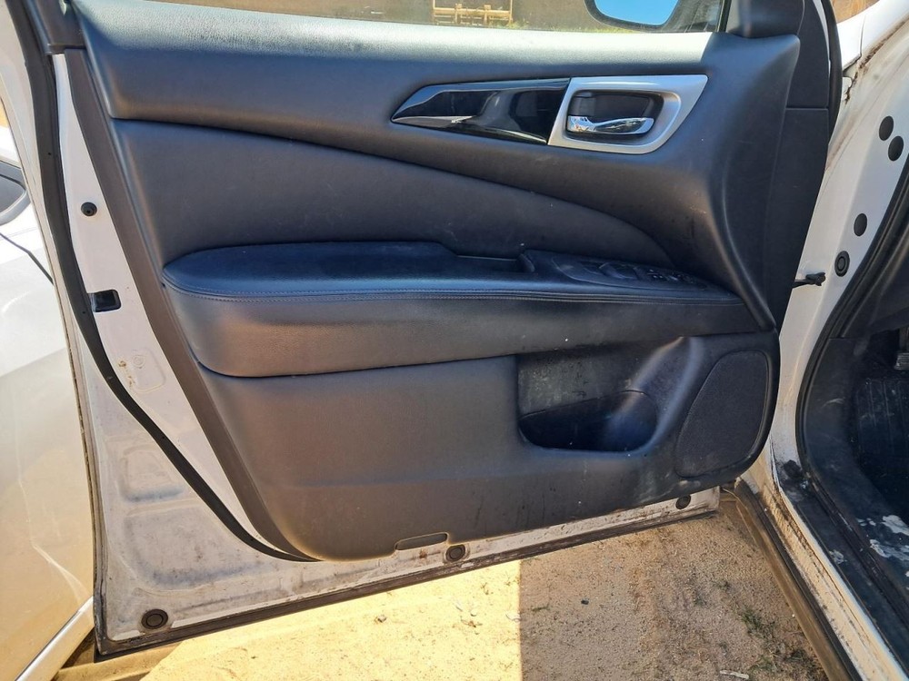 PATHFINDR 2019 Glove Box 4785202
