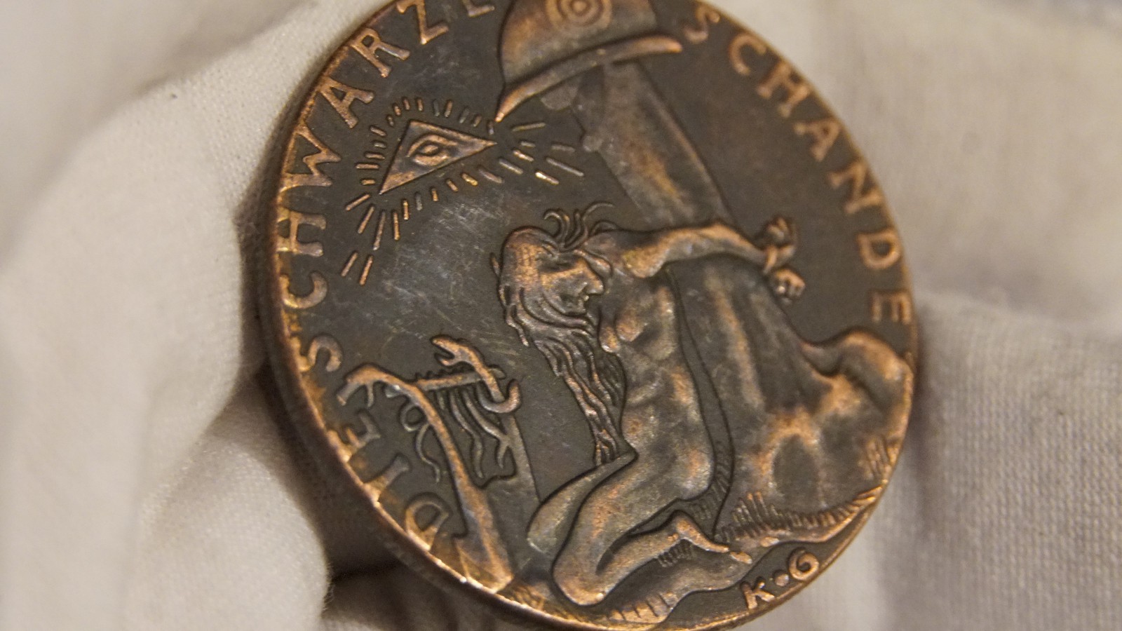 1920 French MEDALLION: "Black Shame" "Watch on the Rhine" WWI, Karl Goetz Coin