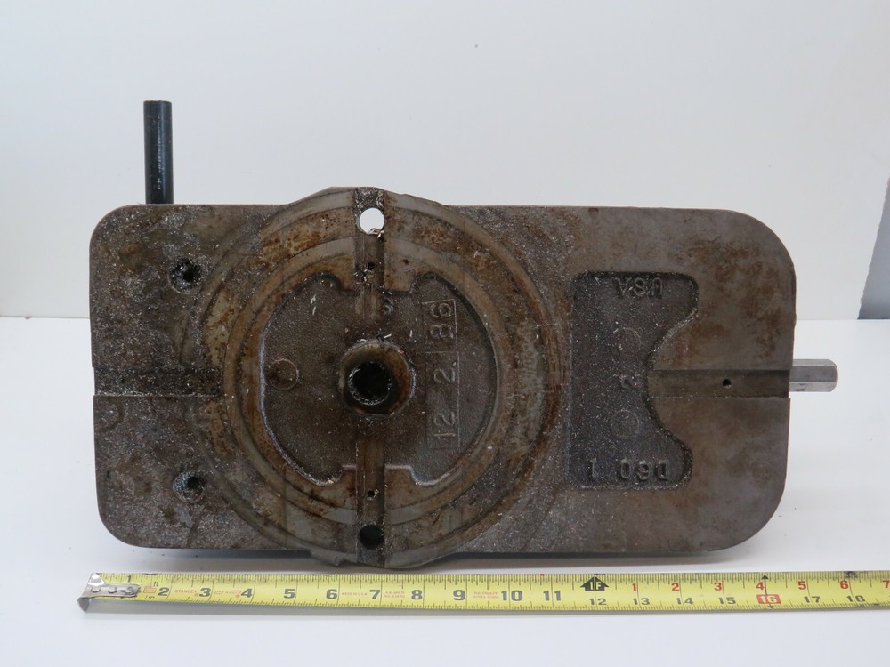 Kurt D60-1 Milling Machine 6" Vise, Missing Handle, 73lbs