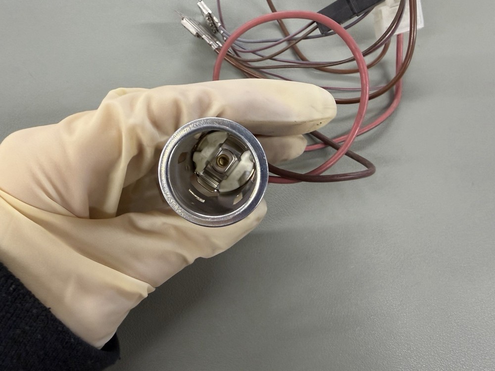 NEW Genuine BMW 7 E38 CIGARETTE LIGHTER SOCKET 61348352287