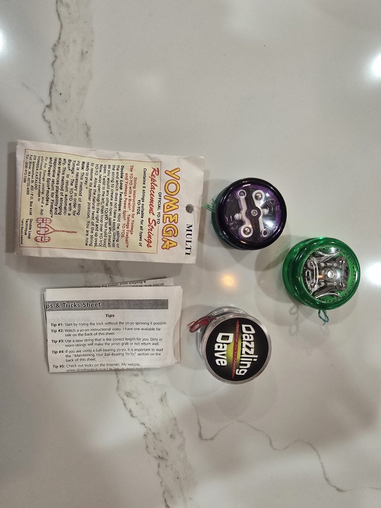 3 Yo-yos