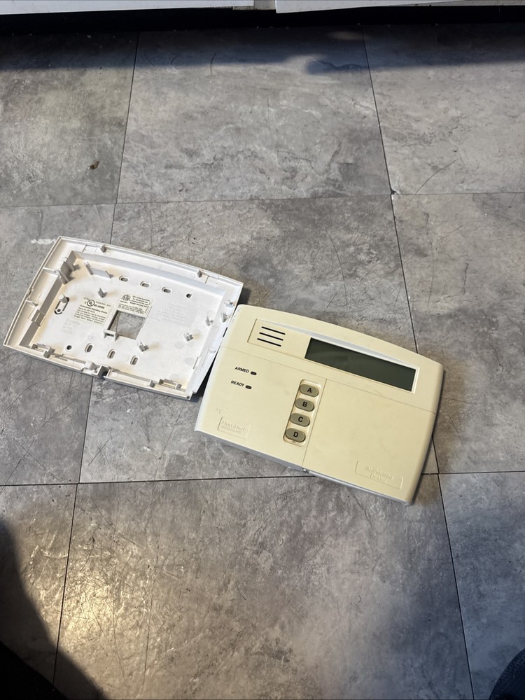 HONEYWELL Security Equipment K9194 Panel Only    Used