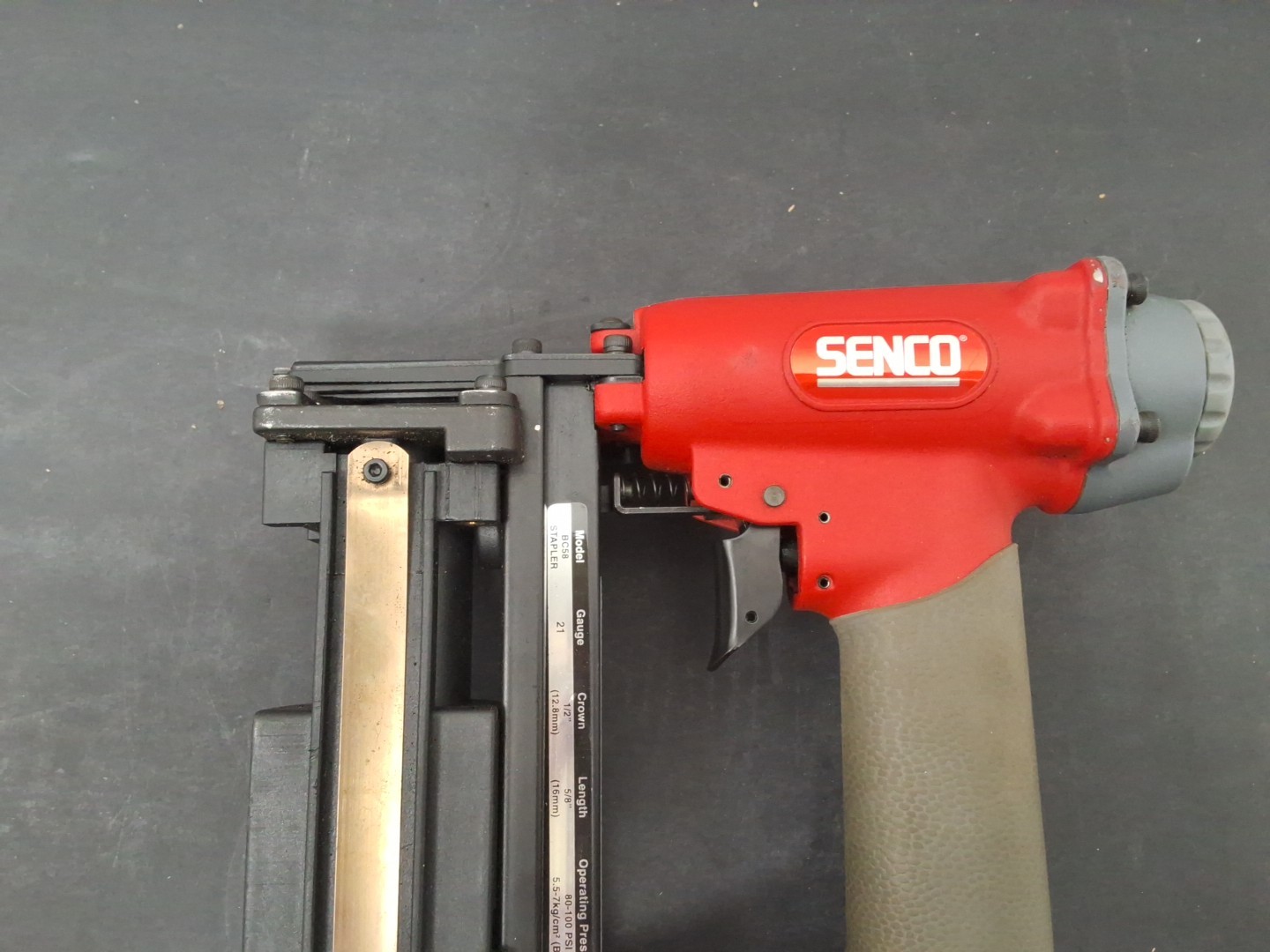 Senco BC58 Button Cap Staple Gun 21GA