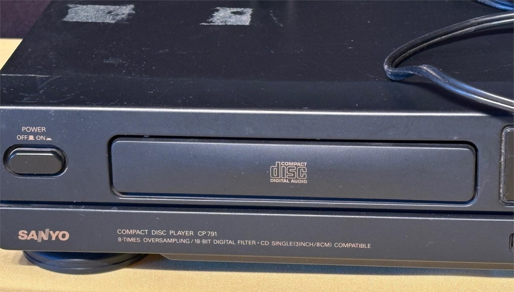 Sanyo CP791 Multi Function LCD Display Digital Compact Disc CD Player- No Remote
