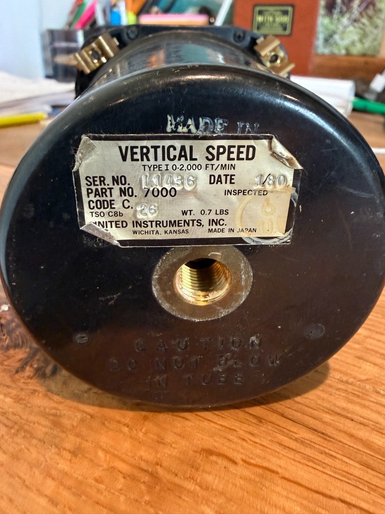 United Instruments Vertical Speed Indicator P/N 7000