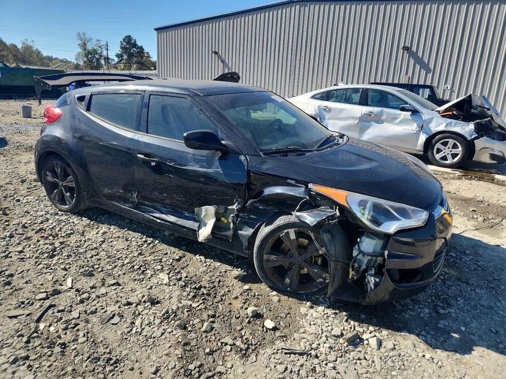 VELOSTER 2017 Glove Box 4968523