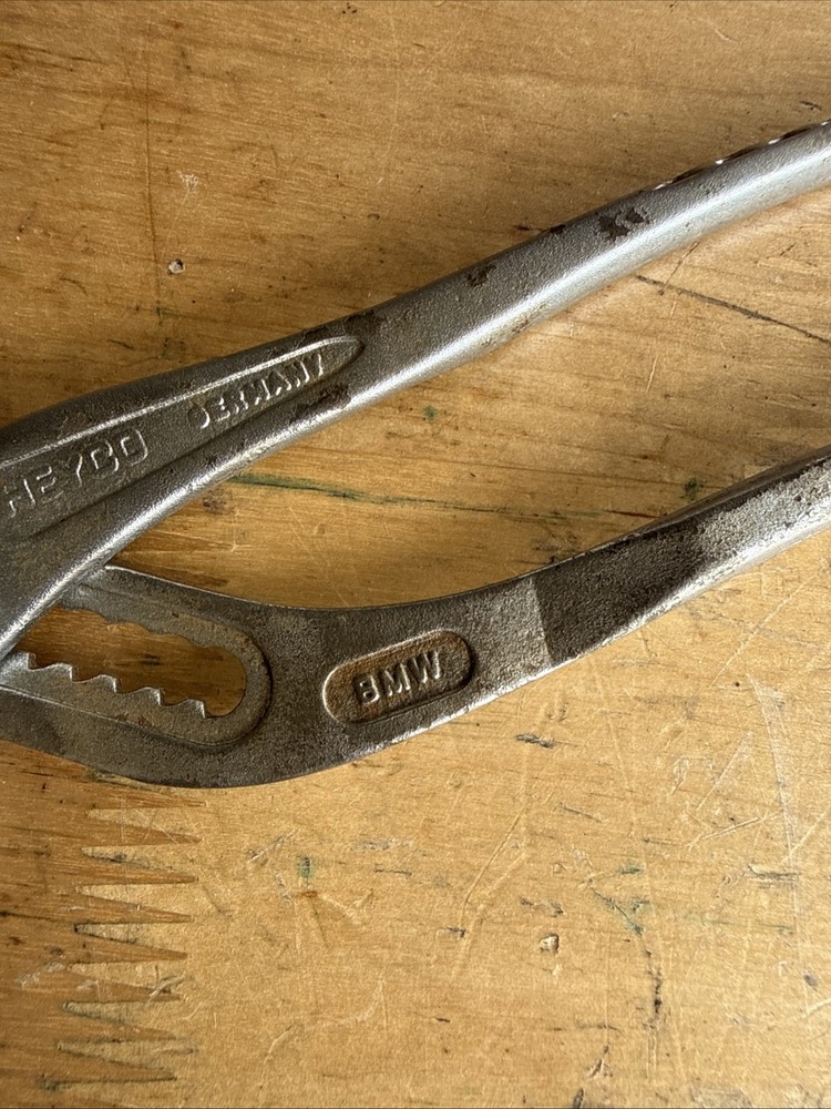 Genuine BMW OEM Tool Box Pliers Heyco E30 E34 E28 E24 E36 E32 E46 E12 E39
