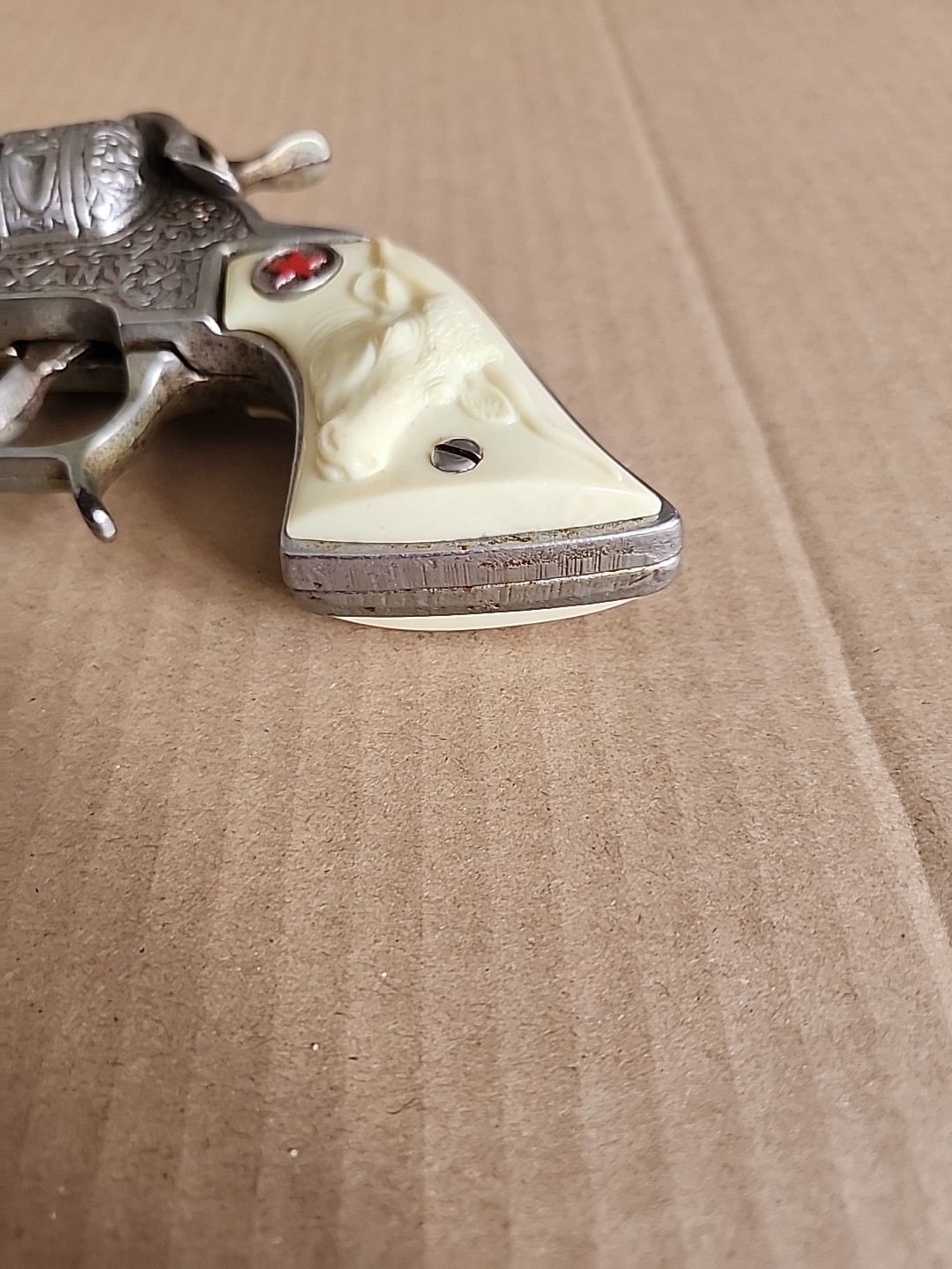 Vintage Hubley Texan 50 Shot Repeating Pistol Cap Replica TOY Gun Longhorn Grip