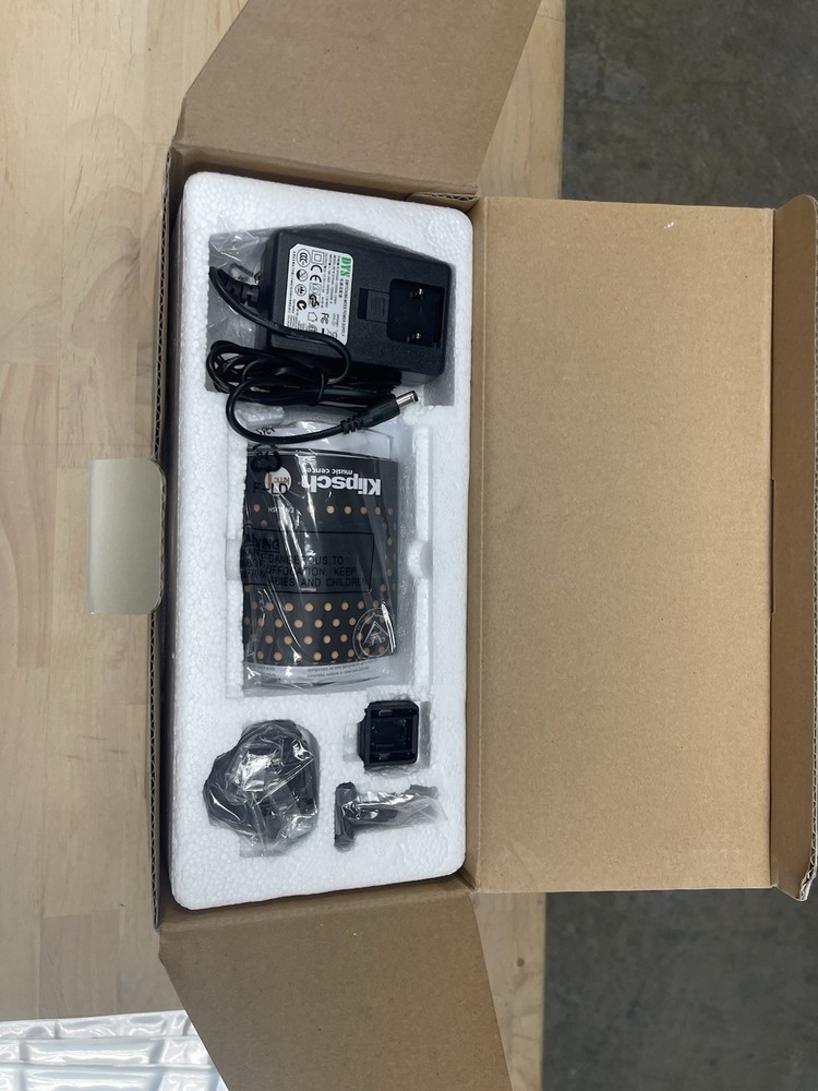 KLIPSCH KMC 1 MUSIC CENTER WIRELESS BLUETOOTH PORTABLE SPEAKER