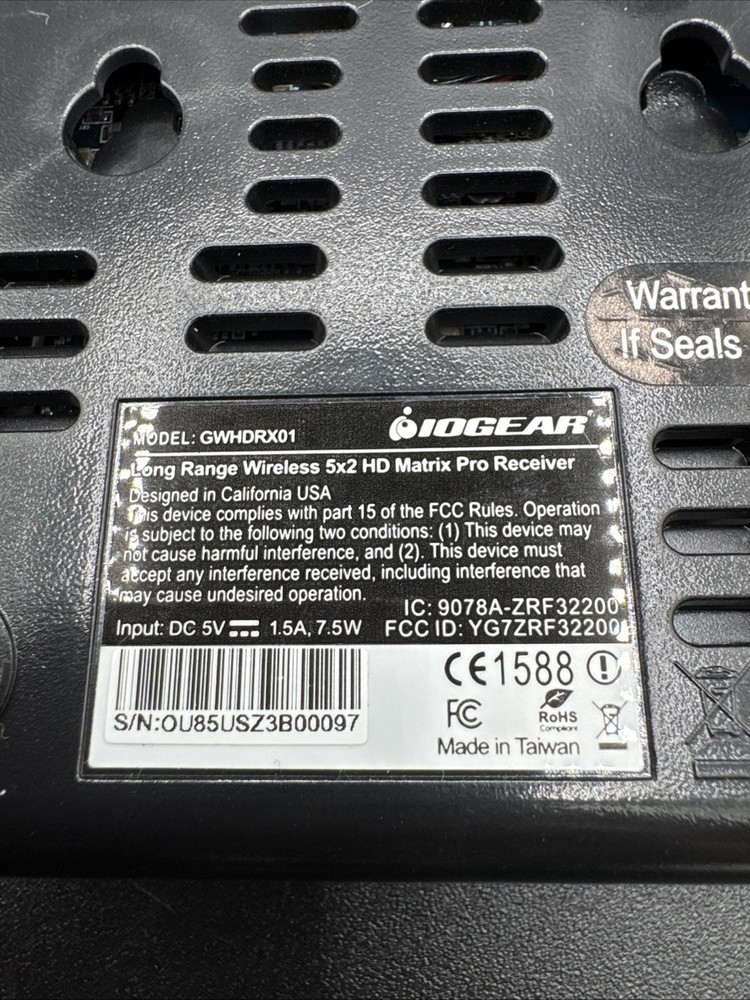 IOGear Wireless 5x2 HD Matrix Pro Receiver, Cable Power Supply, Remote