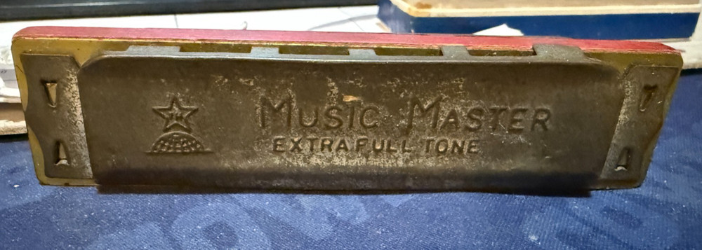 MUSIC MASTER---HARMONICA