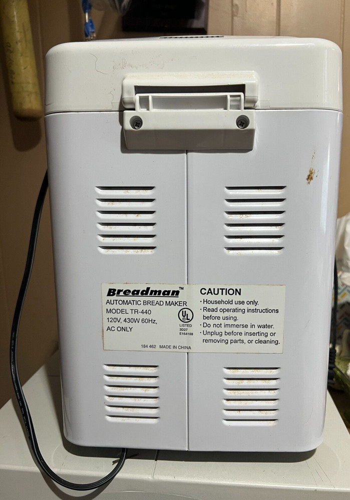 Breadman TR-440 Automatic Bread Maker 1.5 Lb Loaf Homemade Bread Machine
