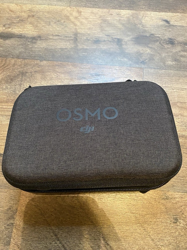 DJI Osmo Mobile 3 - Gimbal Stabilizer