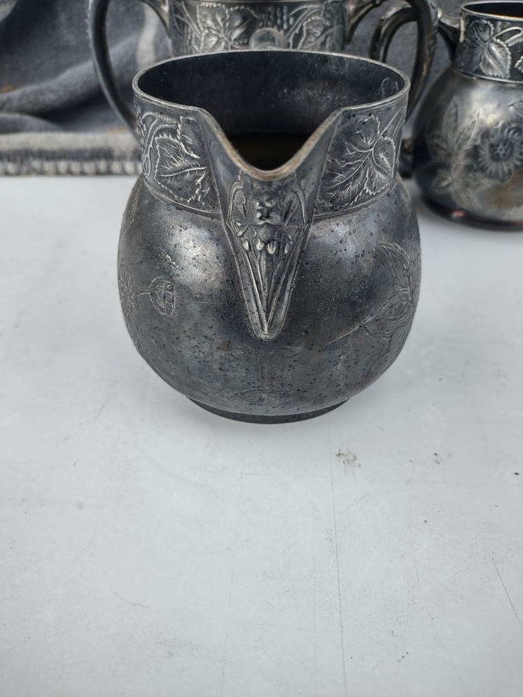 antique 3 pc Pair Point mfg silver plate tea set #324