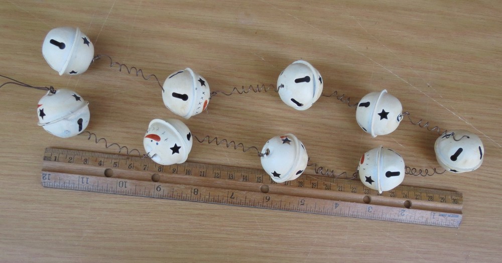 Unbranded Primitive Snowman Jingle Balls String