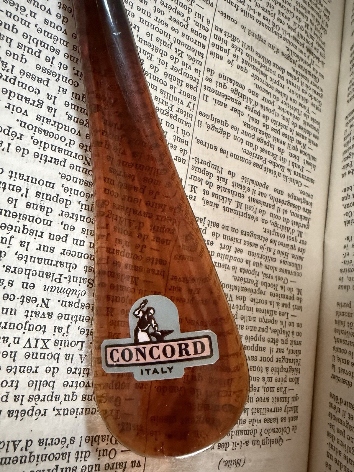 Concord Made in Italy Rabbit Head on Hardwood Shaft Shoe Horn