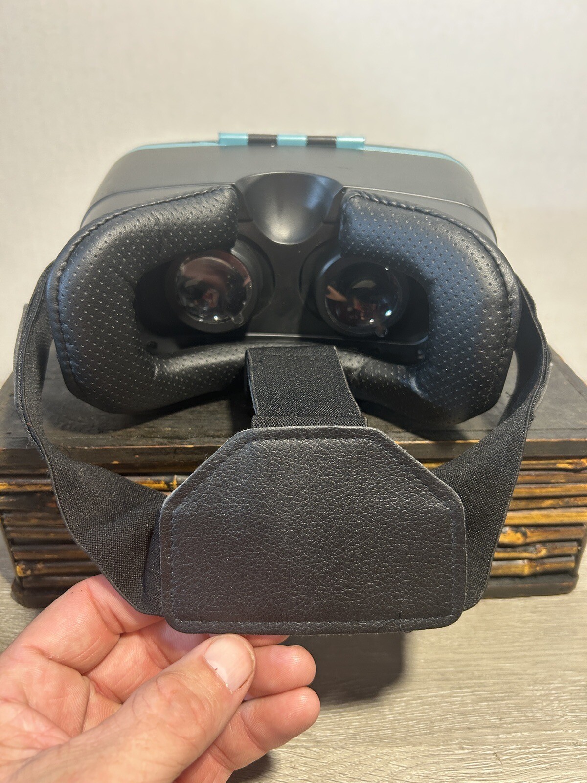 ReTrak Utopia 360 Virtual Reality Smartphone Headset Max Screen Size 6.3"