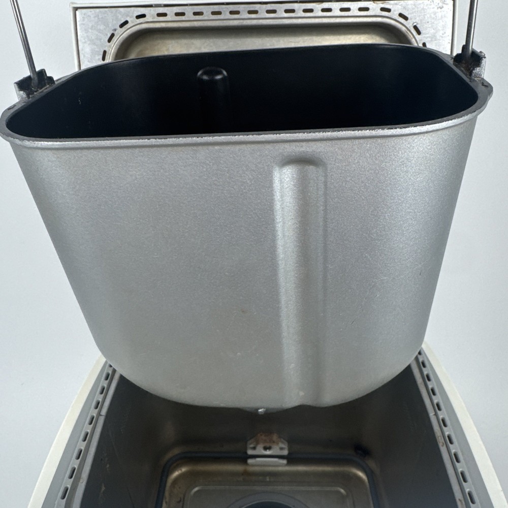 Panasonic SD-RD250 Automatic Bread Maker White w/ Yeast & Raisin Dispenser