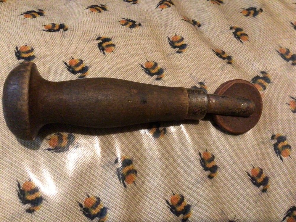 Vintage Harvey Frost Vulcaniser roller