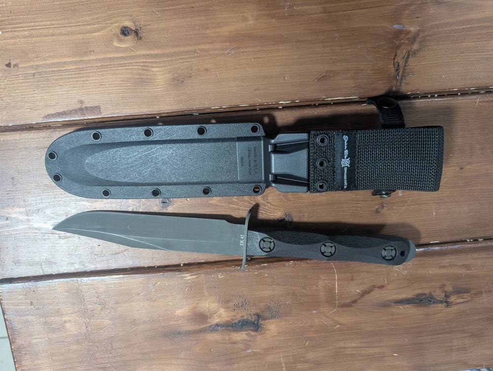 Ka-Bar EK Commando Model 5 Bowie Blade Knife Plain Edge w/ Sheath EK45