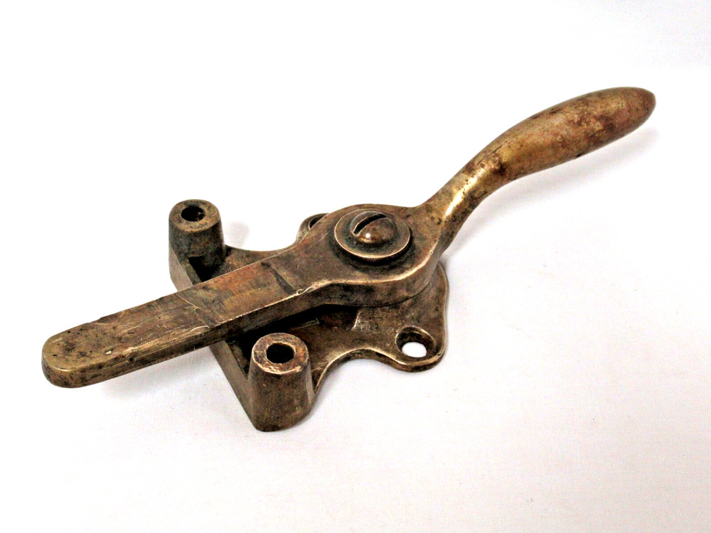 ANTIQUE BRASS ICE BOX HANDLE LATCH