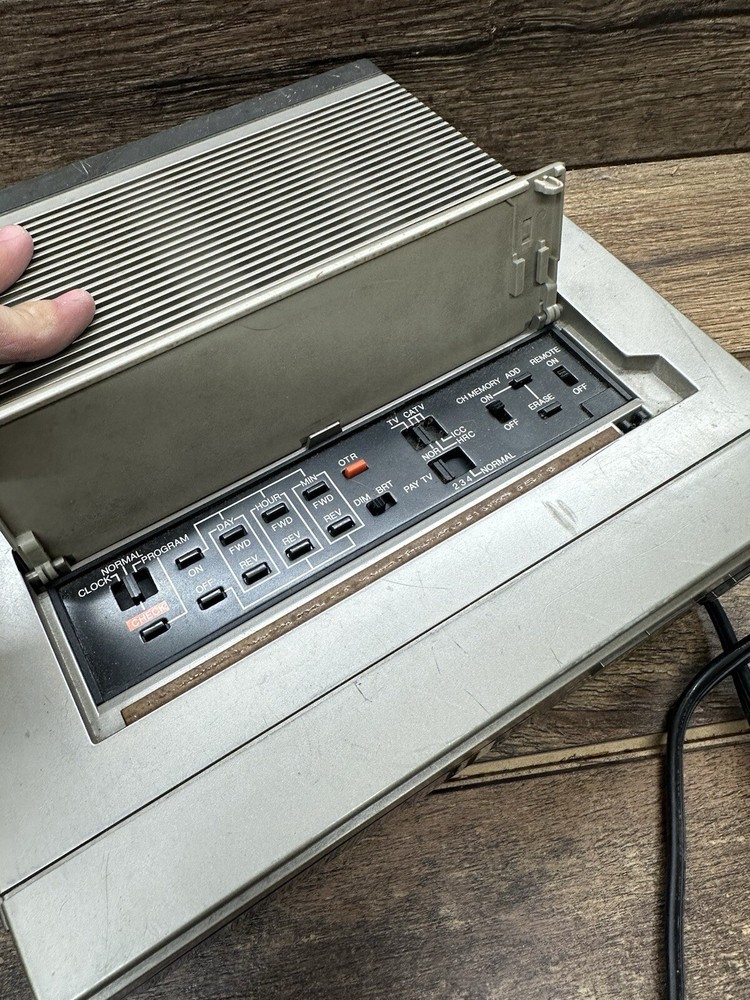 JCPenney's programmable tuner #686-5042. Read Description