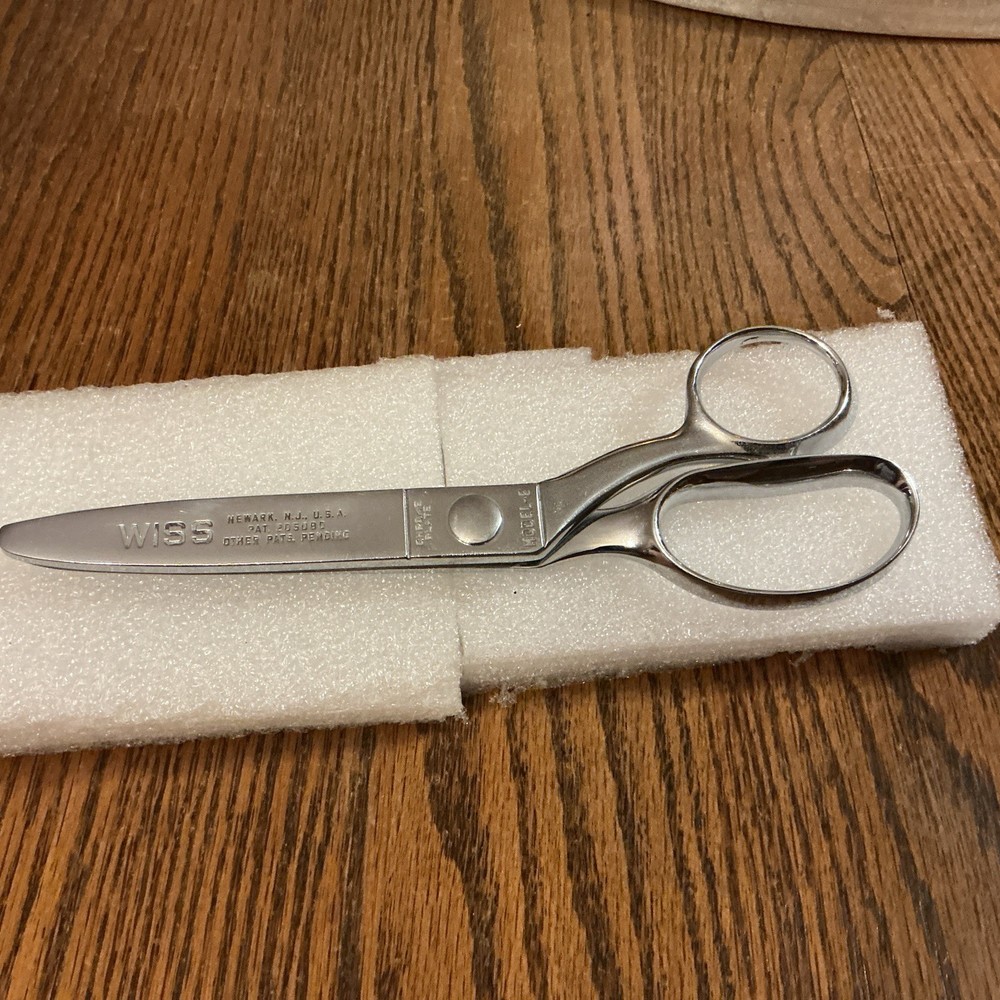 Wiss Pink-Rite,Model E Pinking Shears,gently used stored condition