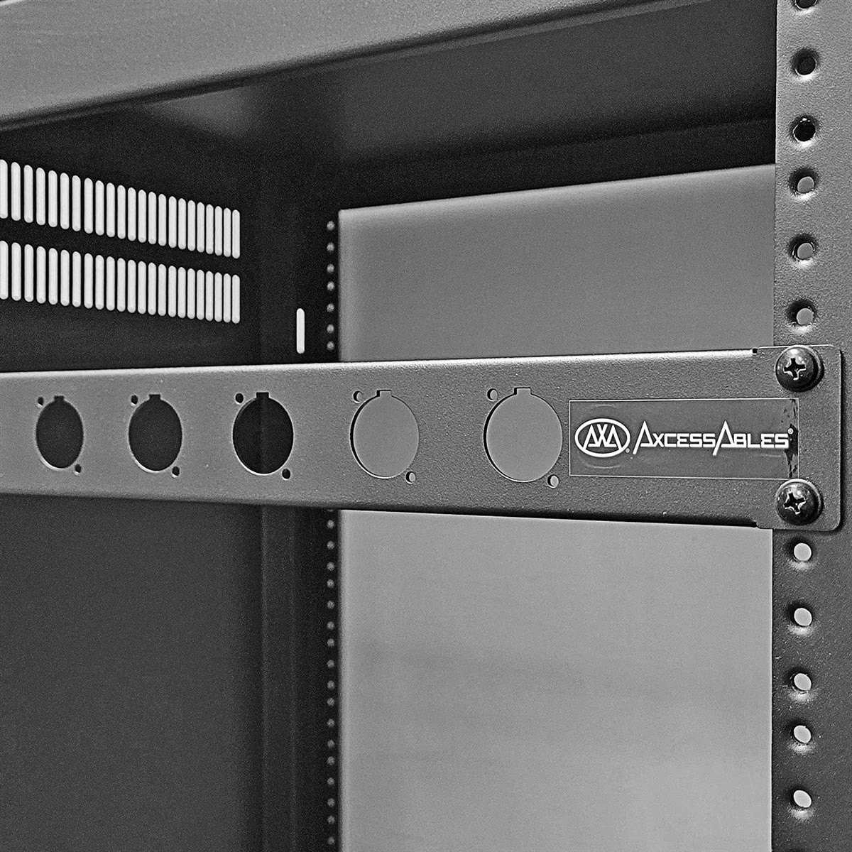 1U 8 Connector Component Panel for 19 inch Equipment and Server Racks