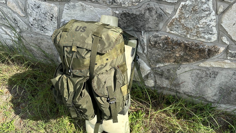 USGI US Military LC-2 Medium ALICE Combat Nylon Field Pack + Frame Complete
