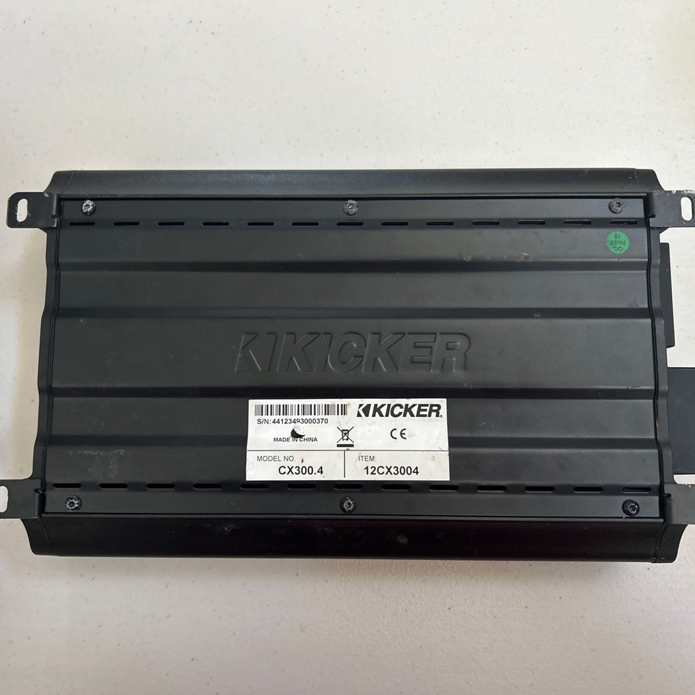 Kicker CX300.4 4 channel amp